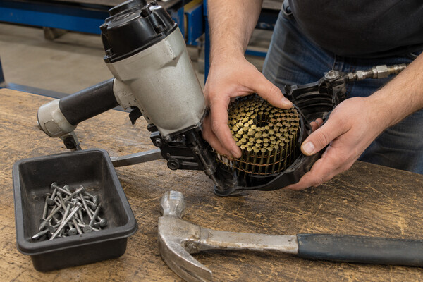 Roofing Nails vs Coil Nails installation speed and tool compatibility
